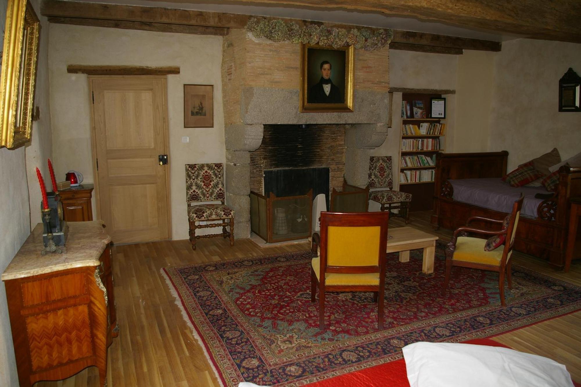 Chambre D'Hotes De Pirieuc Meillac Exterior foto
