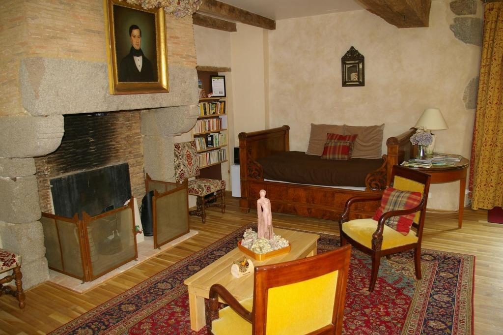 Chambre D'Hotes De Pirieuc Meillac Exterior foto